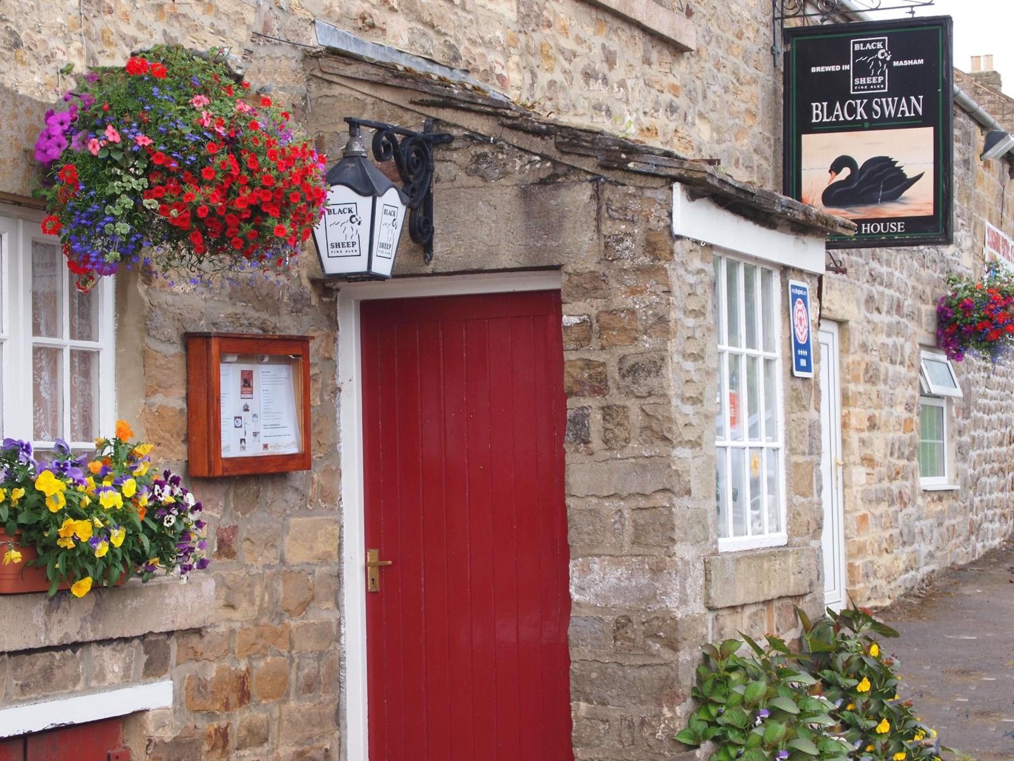 Black Swan Inn Masham Exteriör bild